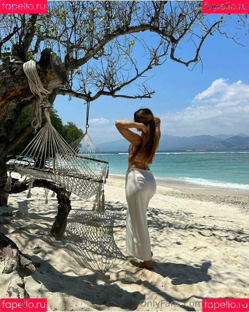 kerry.me Onlyfans Photo Gallery 