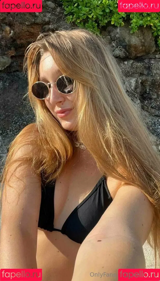 kerry.me Onlyfans Photo Gallery 