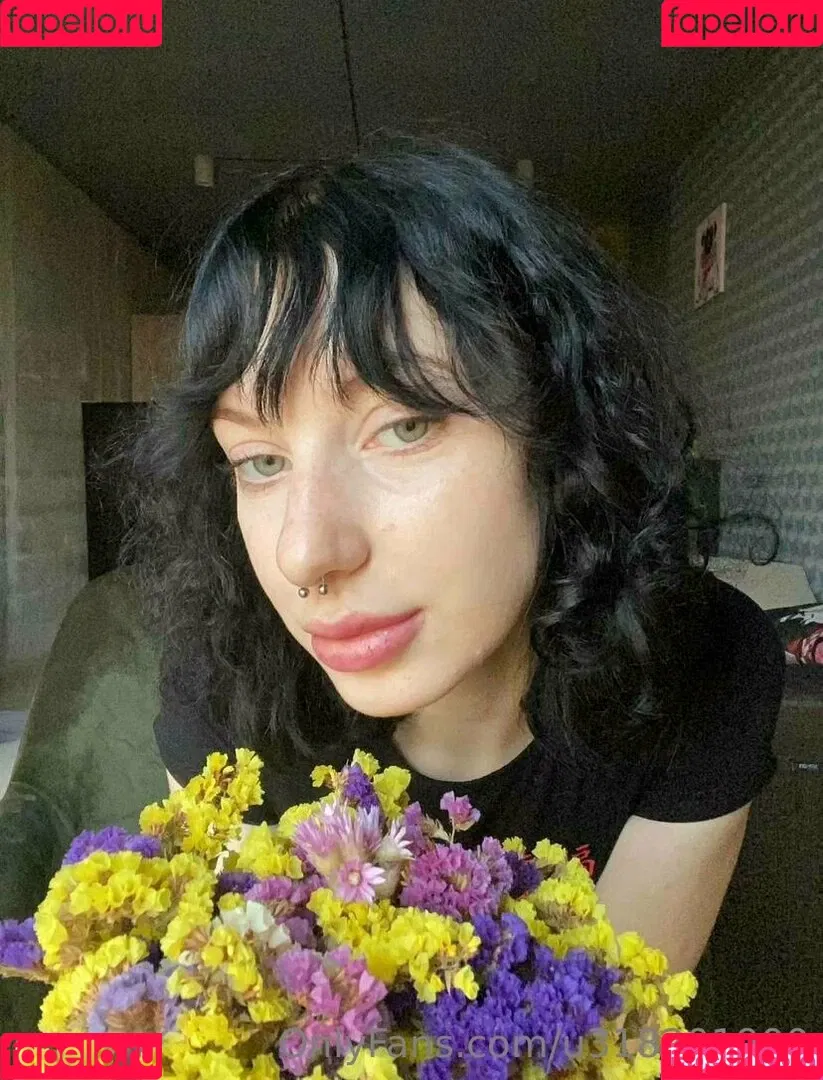 misaki_meii Onlyfans Photo Gallery 