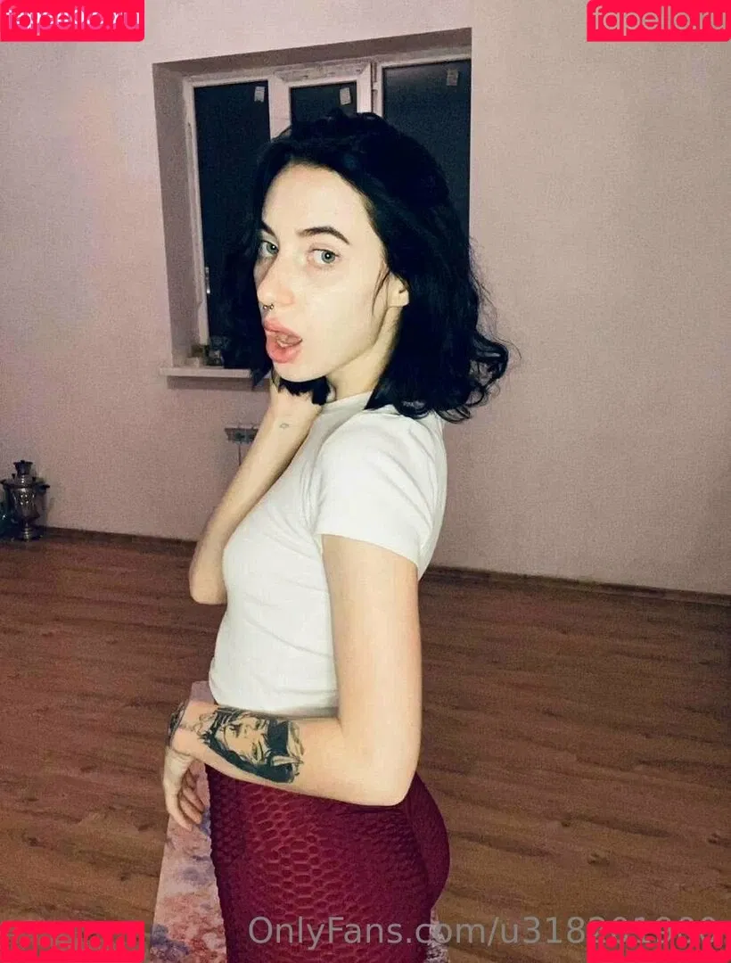 misaki_meii Onlyfans Photo Gallery 
