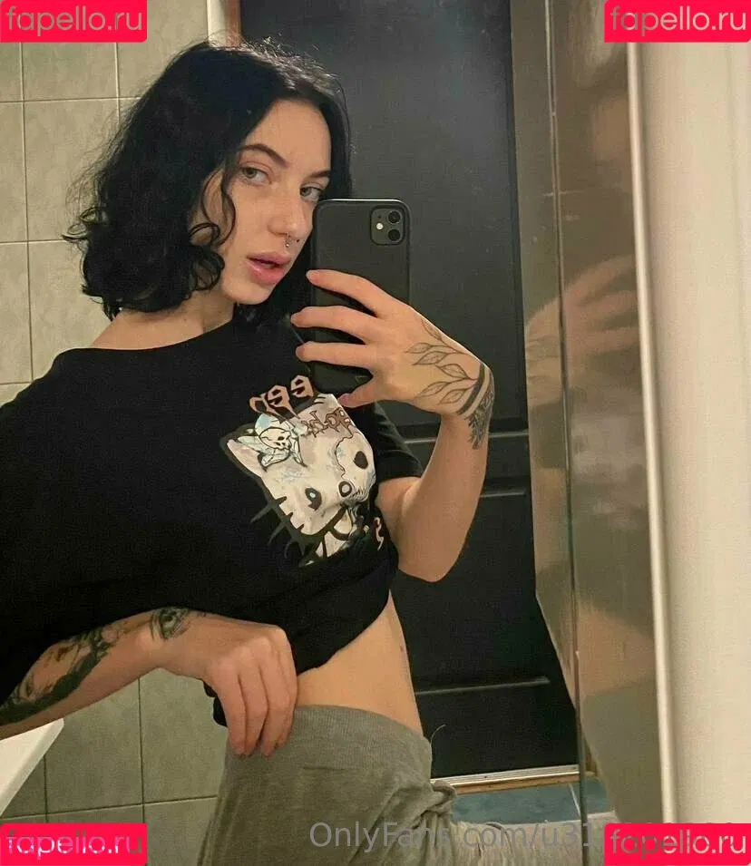 misaki_meii Onlyfans Photo Gallery 