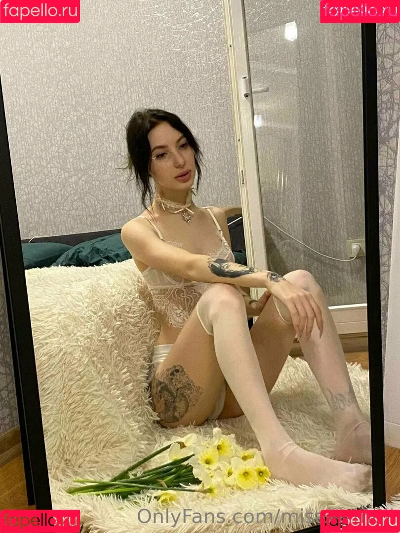 misaki_meii Onlyfans Photo Gallery 