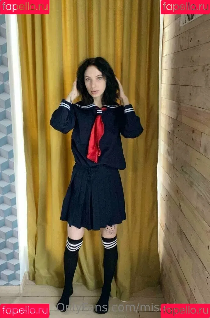 misaki_meii Onlyfans Photo Gallery 