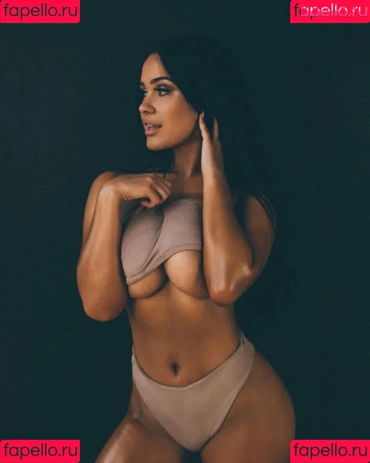 Sarah Love MacDonald Onlyfans Photo Gallery 