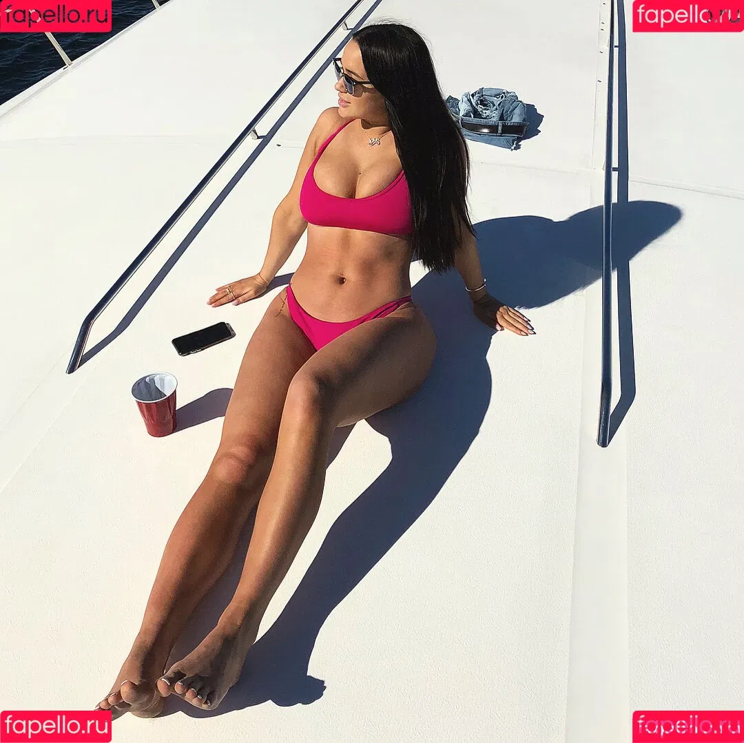 Sarah Love MacDonald Onlyfans Photo Gallery 