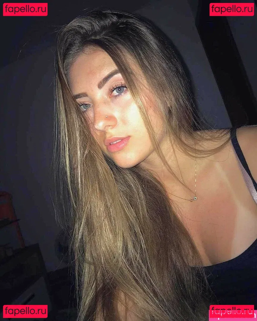 Gabi Amaral Onlyfans Photo Gallery 