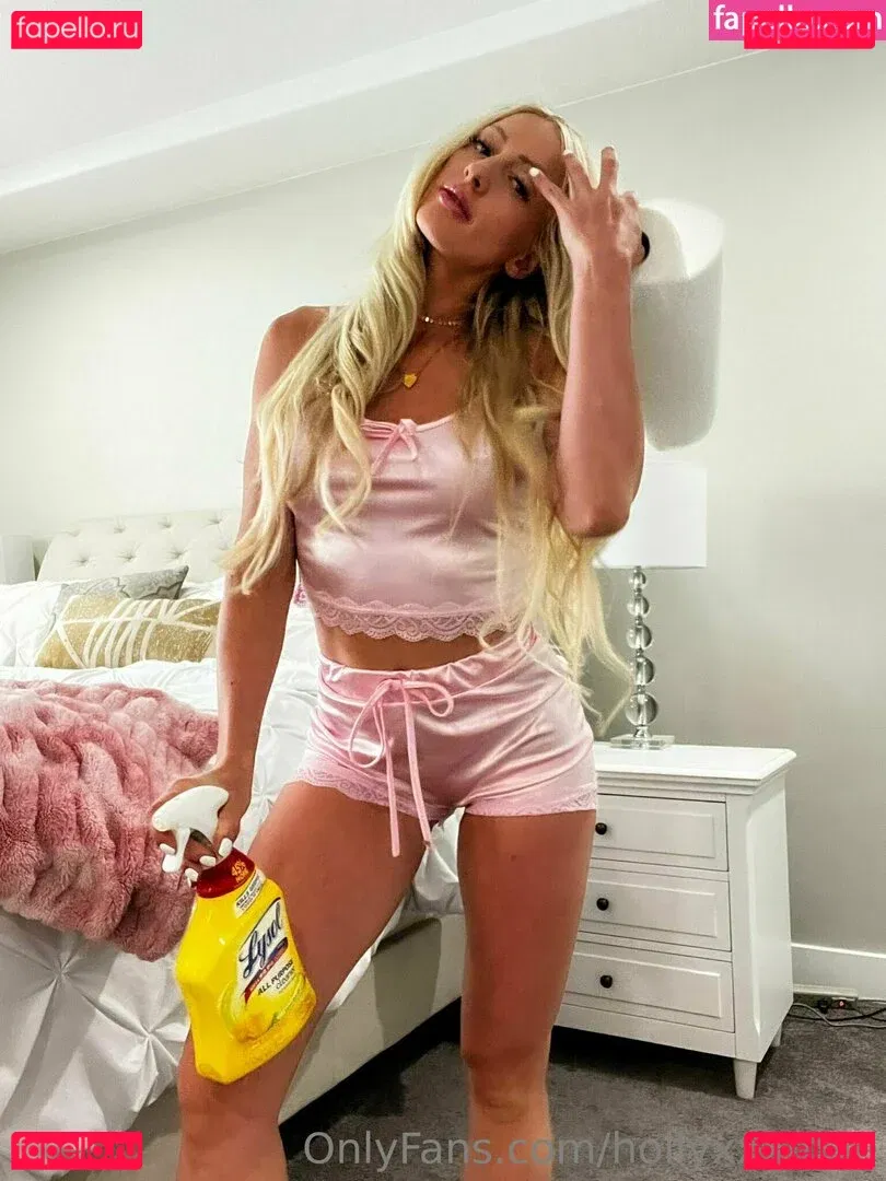 hollyxxxmae Onlyfans Photo Gallery 