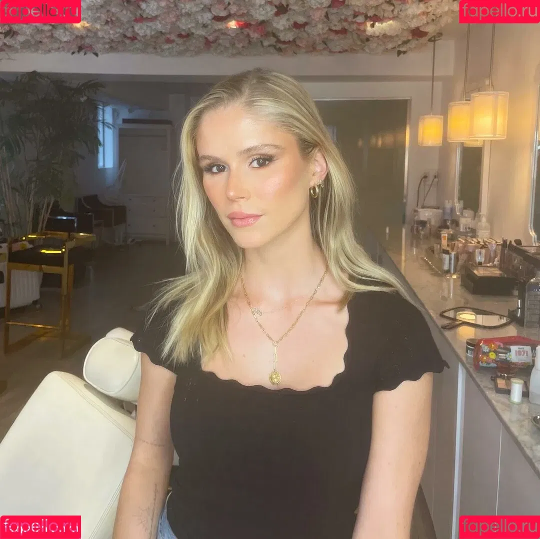 Erin Moriarty Onlyfans Photo Gallery 