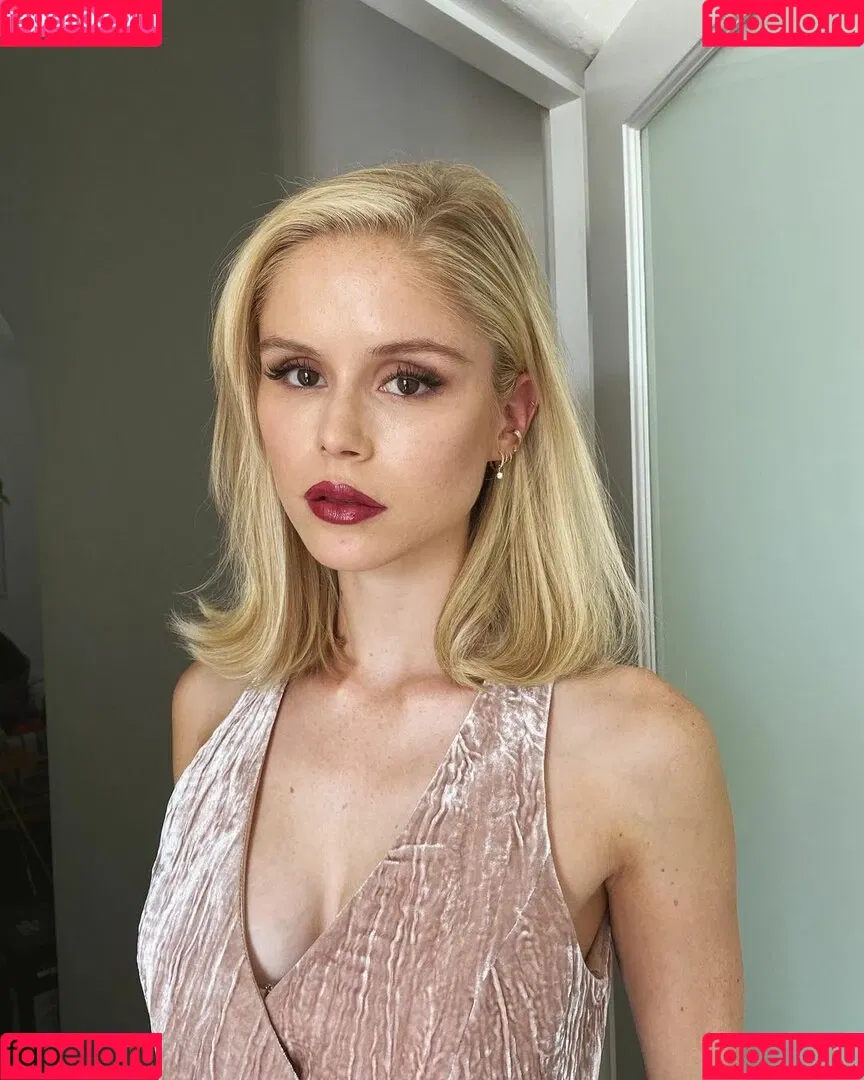 Erin Moriarty Onlyfans Photo Gallery 