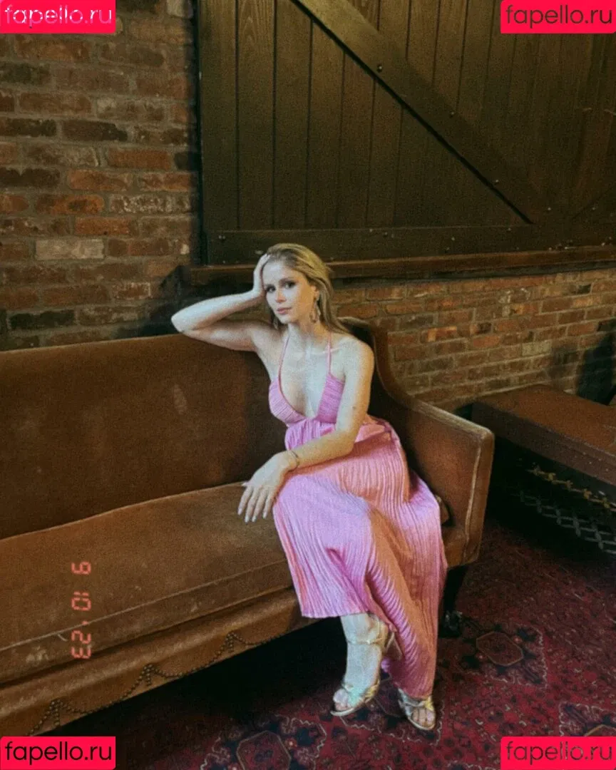 Erin Moriarty Onlyfans Photo Gallery 