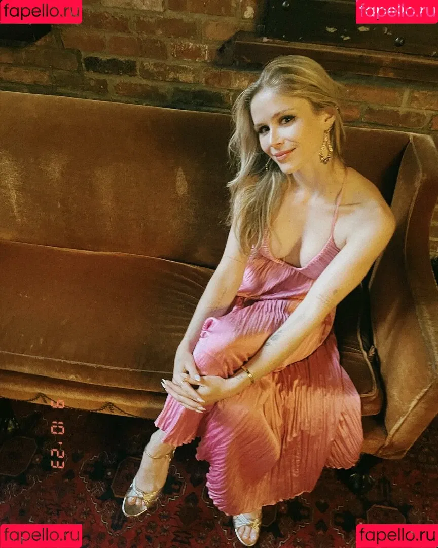 Erin Moriarty Onlyfans Photo Gallery 