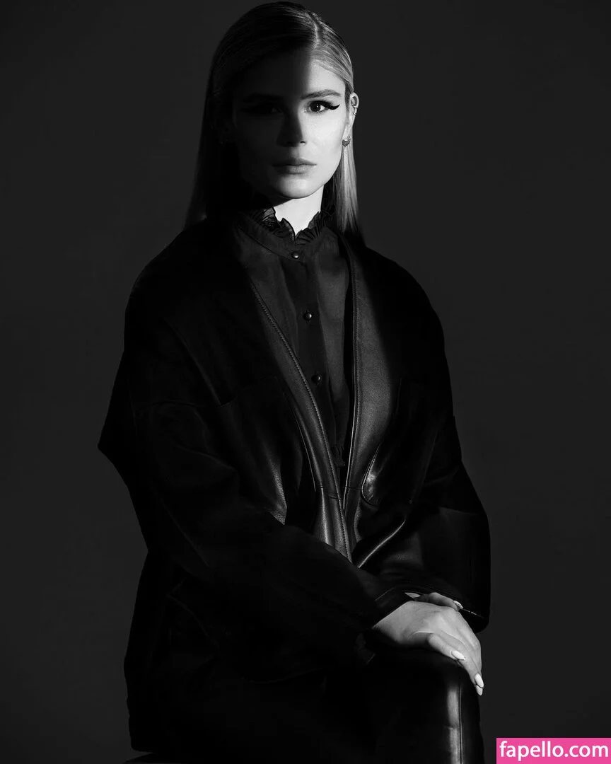 Erin Moriarty Onlyfans Photo Gallery 