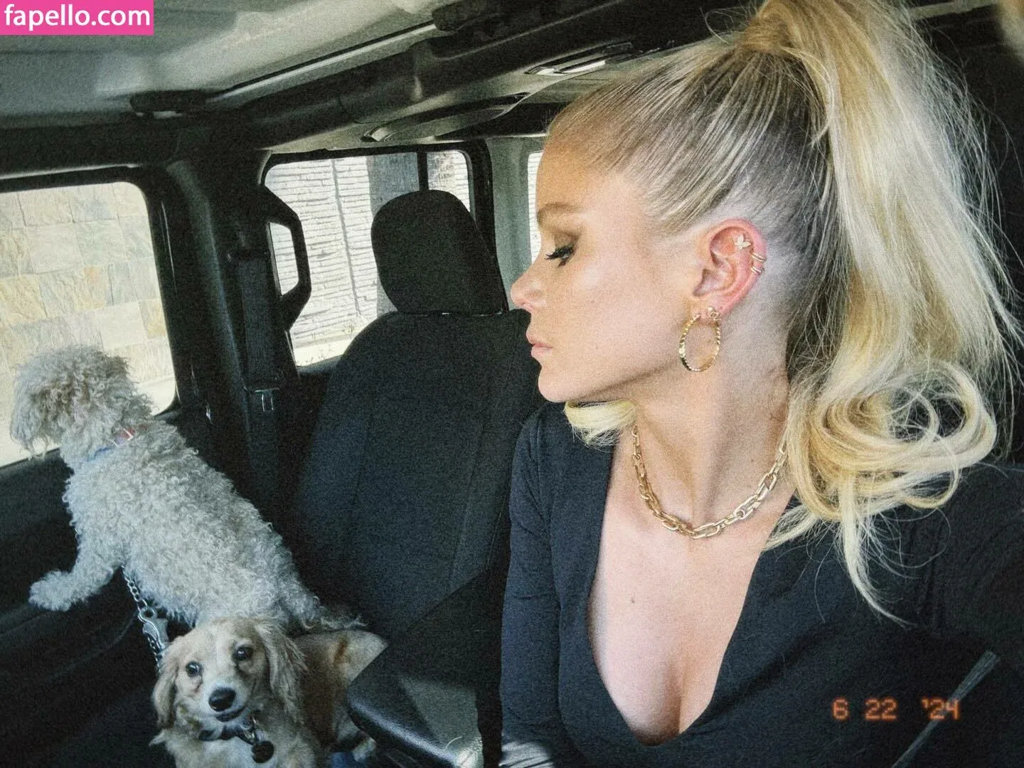 Erin Moriarty Onlyfans Photo Gallery 