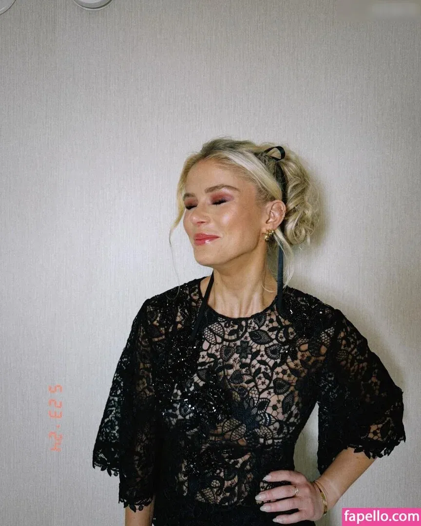 Erin Moriarty Onlyfans Photo Gallery 