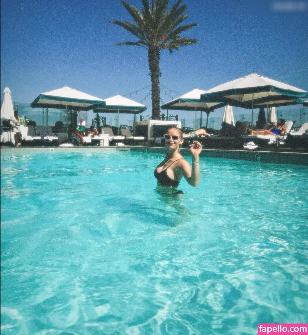 Erin Moriarty Onlyfans Photo Gallery 