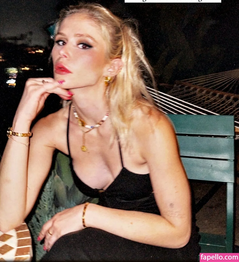 Erin Moriarty Onlyfans Photo Gallery 