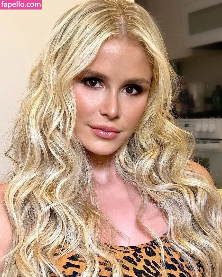 Erin Moriarty Onlyfans Photo Gallery 