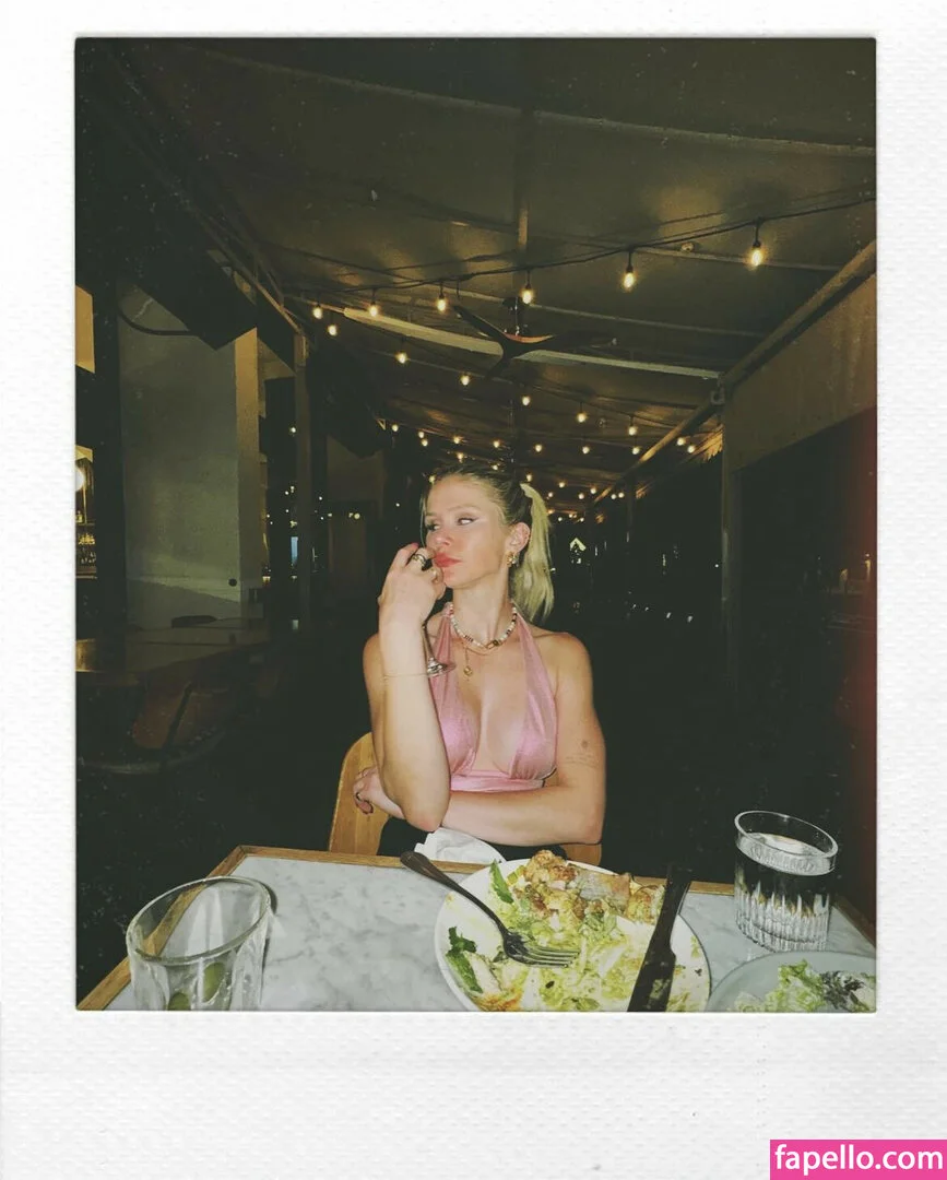 Erin Moriarty Onlyfans Photo Gallery 