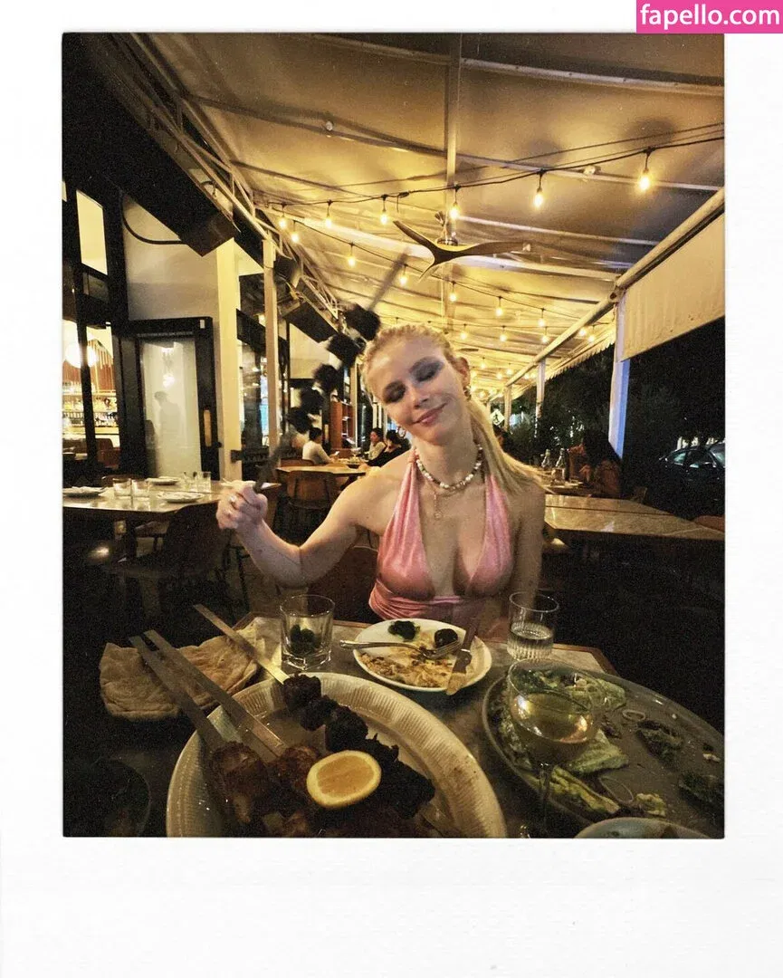 Erin Moriarty Onlyfans Photo Gallery 