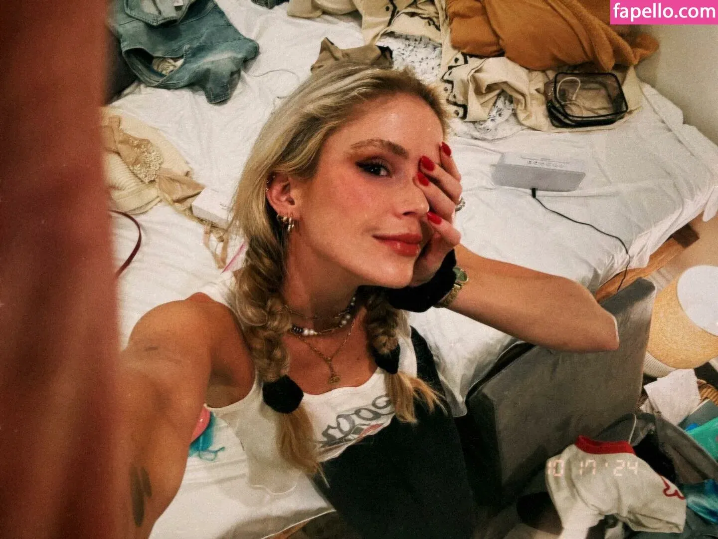 Erin Moriarty Onlyfans Photo Gallery 