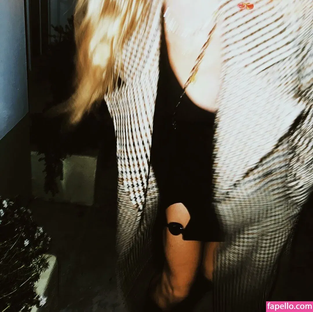 Erin Moriarty Onlyfans Photo Gallery 