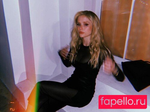 Erin Moriarty Onlyfans Photo Gallery 