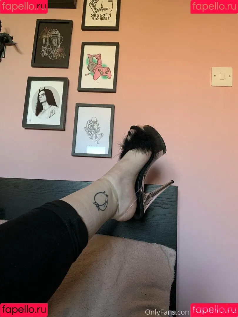 gothiccpeach Onlyfans Photo Gallery 