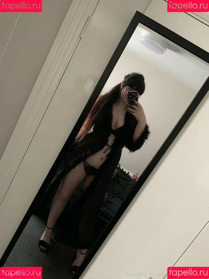 gothiccpeach Onlyfans Photo Gallery 