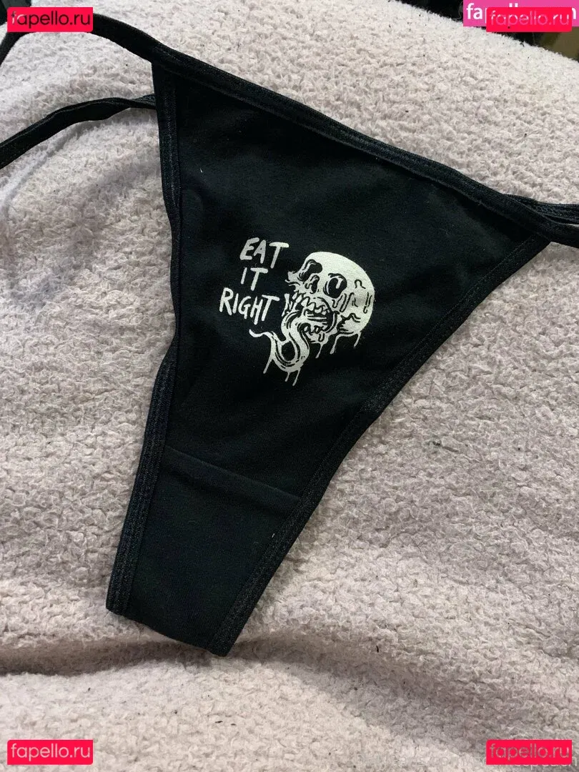 gothiccpeach Onlyfans Photo Gallery 