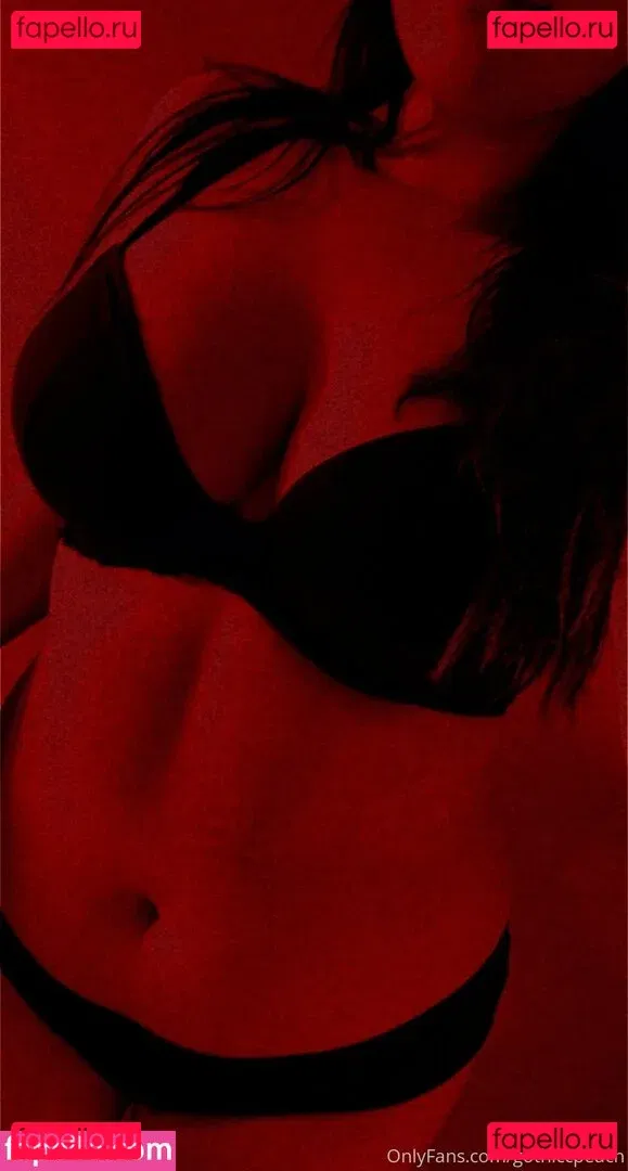 gothiccpeach Onlyfans Photo Gallery 