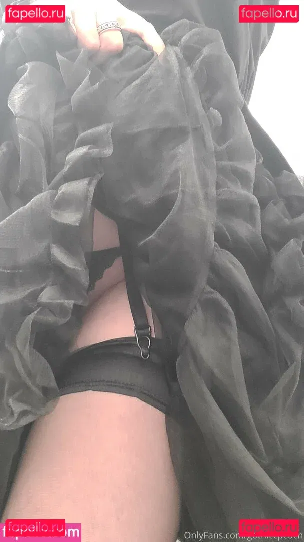 gothiccpeach Onlyfans Photo Gallery 