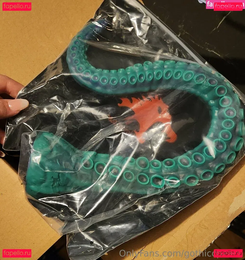 gothiccpeach Onlyfans Photo Gallery 