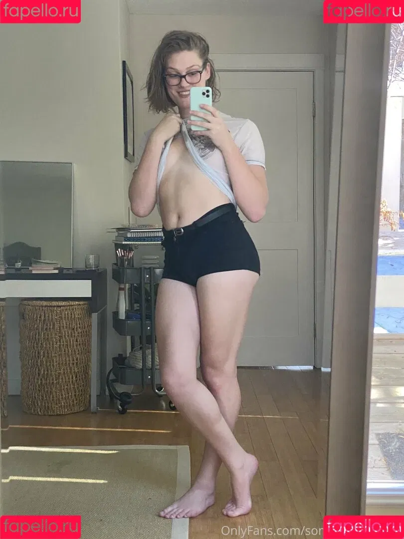 somelittlecrumbs Onlyfans Photo Gallery 