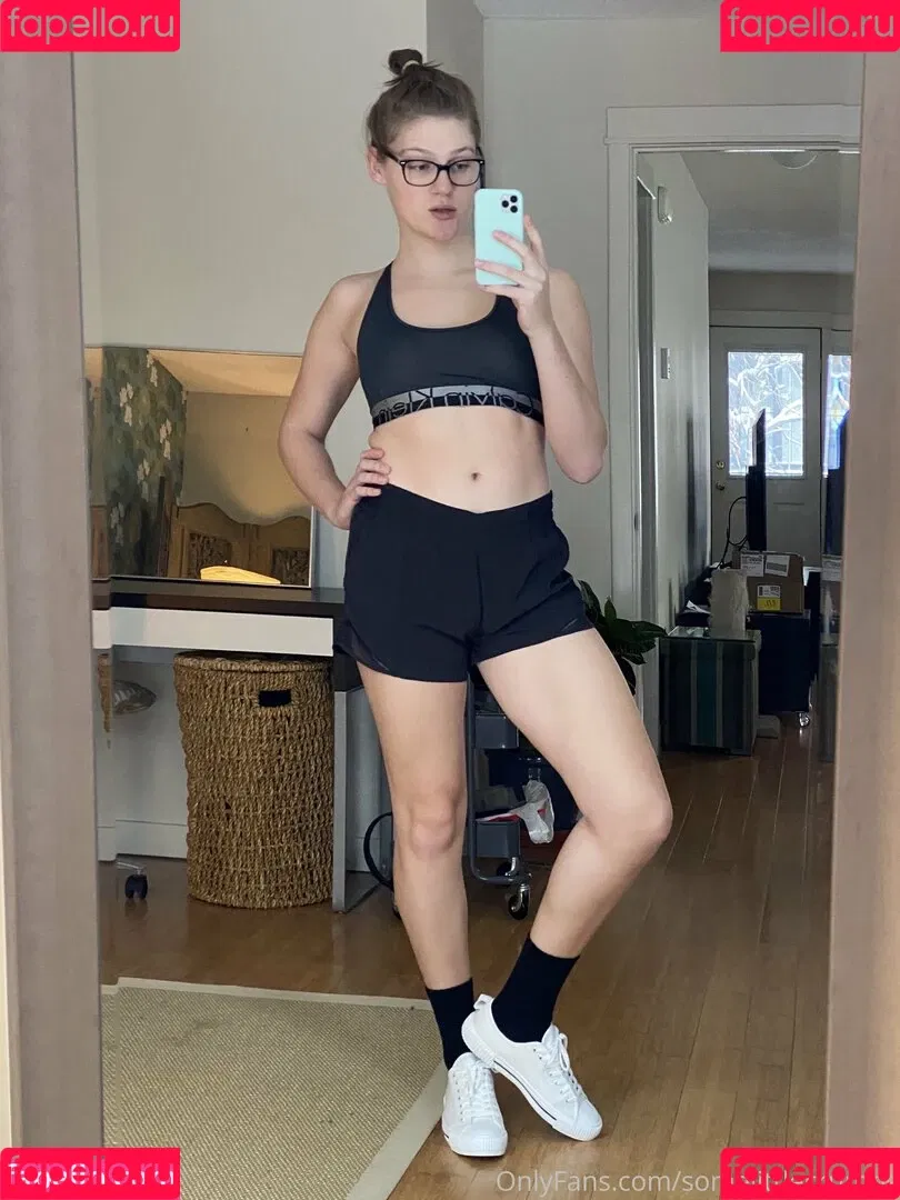 somelittlecrumbs Onlyfans Photo Gallery 
