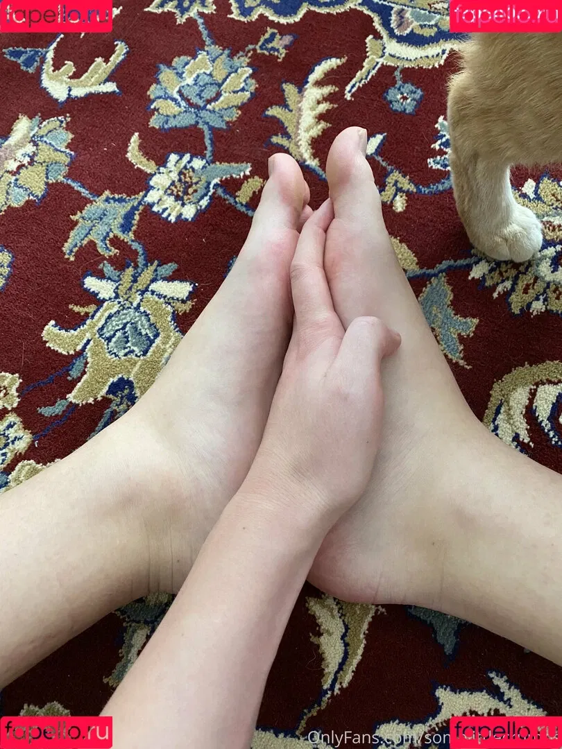 somelittlecrumbs Onlyfans Photo Gallery 