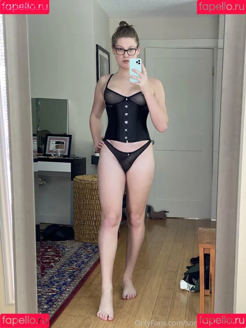 somelittlecrumbs Onlyfans Photo Gallery 