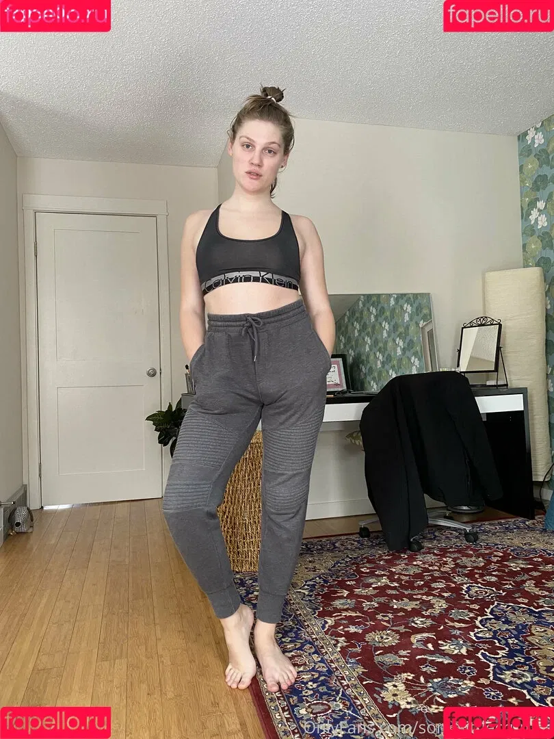 somelittlecrumbs Onlyfans Photo Gallery 