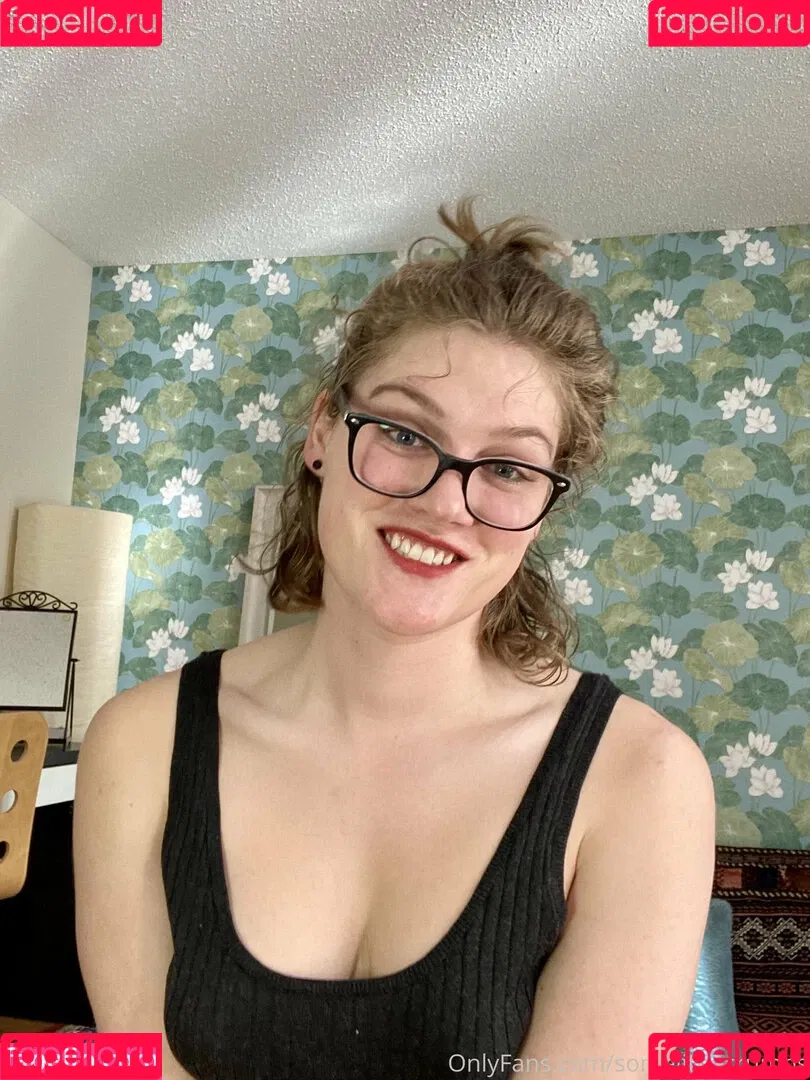 somelittlecrumbs Onlyfans Photo Gallery 