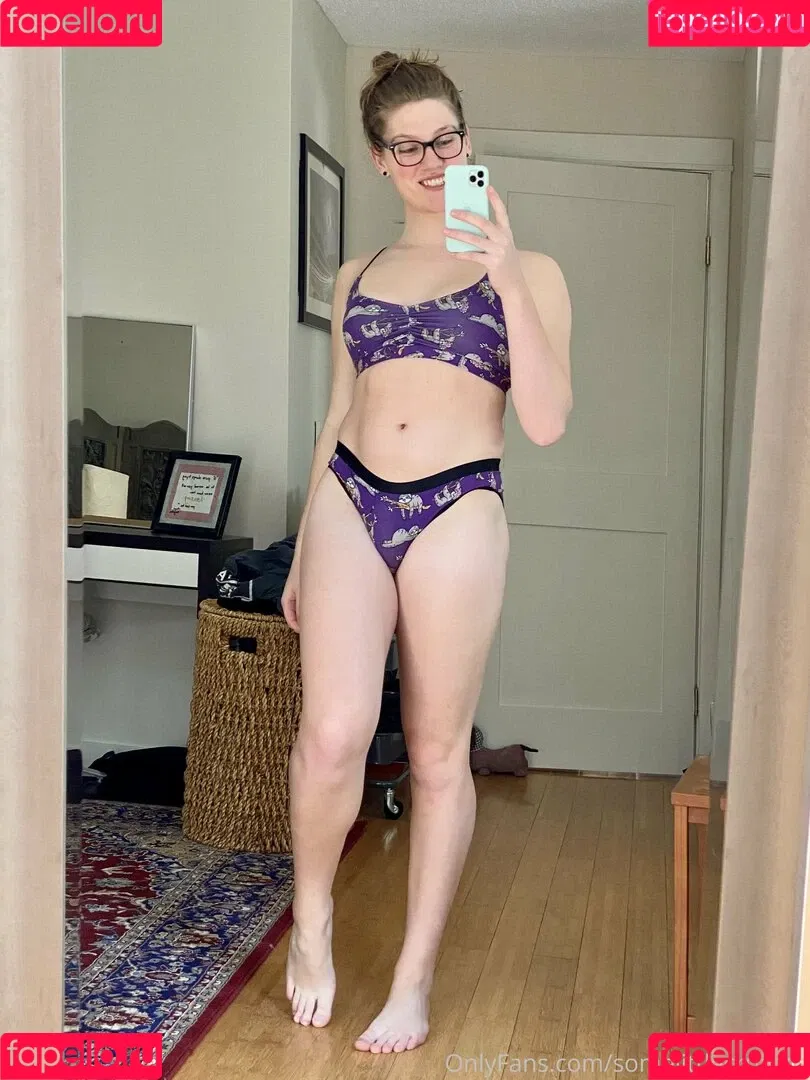 somelittlecrumbs Onlyfans Photo Gallery 