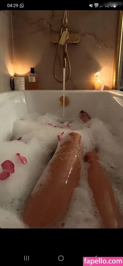 Krissone Onlyfans Photo Gallery 