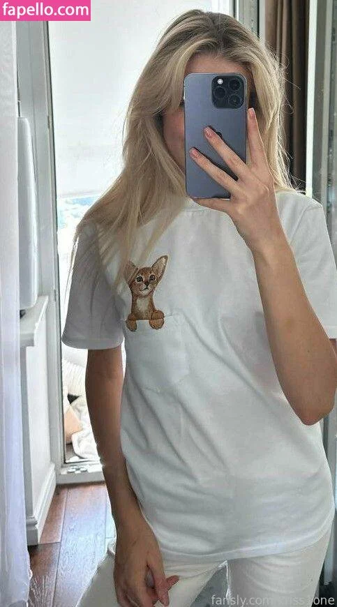 Krissone Onlyfans Photo Gallery 