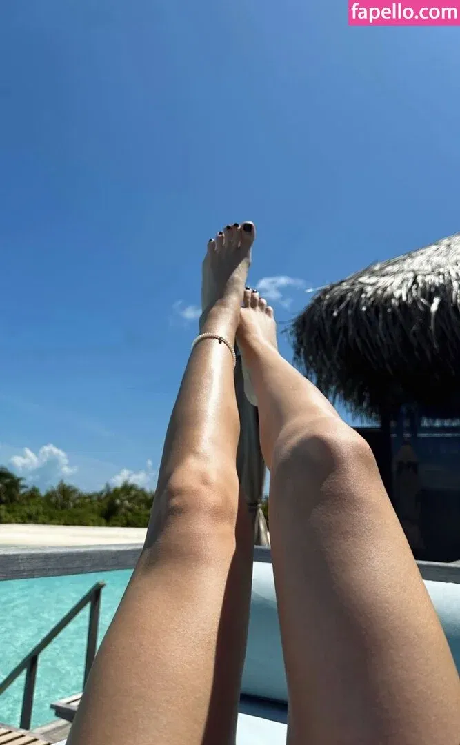 Krissone Onlyfans Photo Gallery 