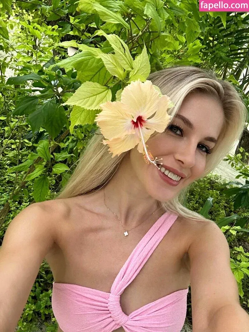 Krissone Onlyfans Photo Gallery 