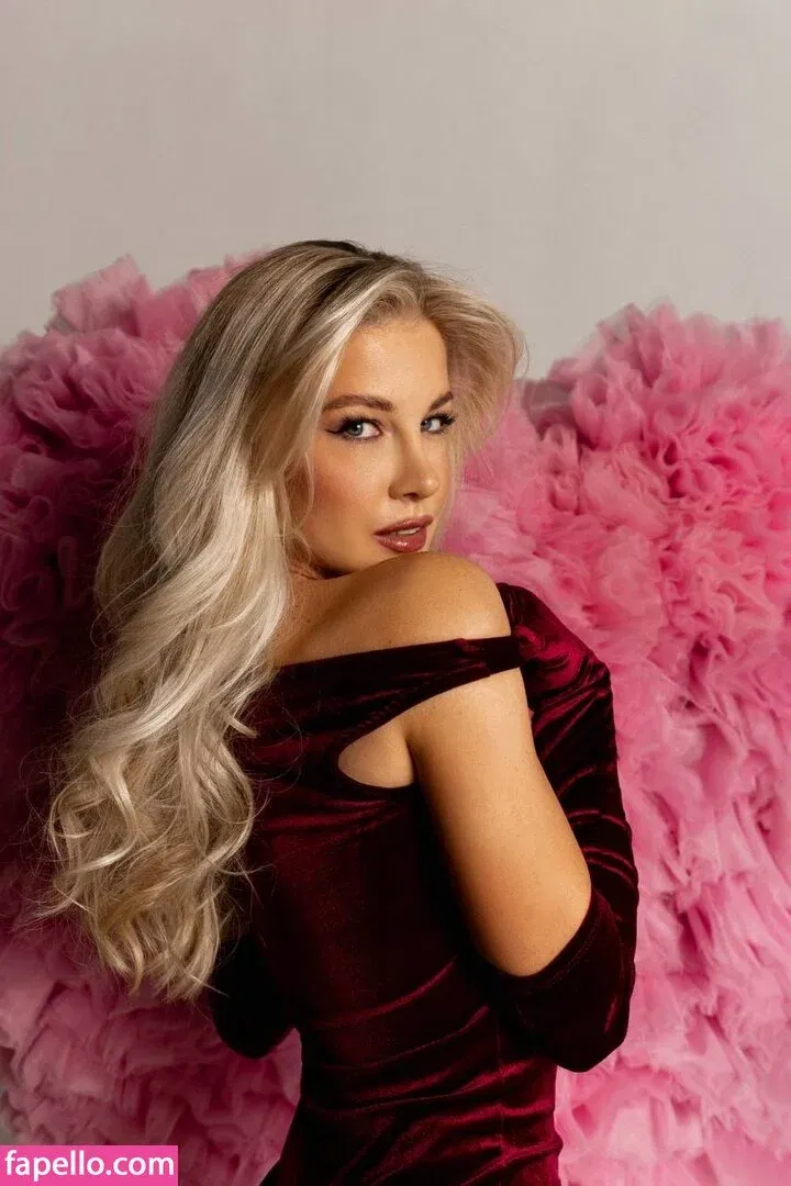 Krissone Onlyfans Photo Gallery 