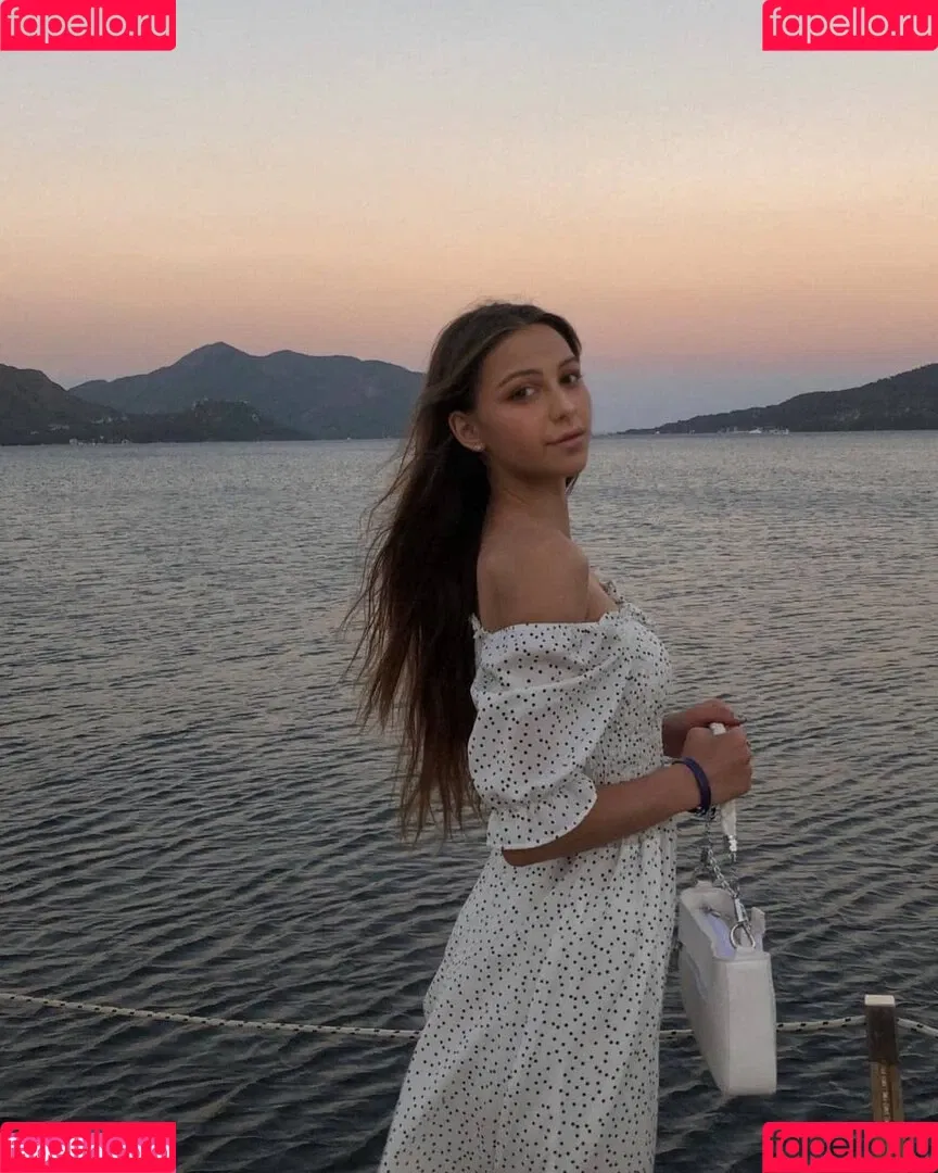 ImSarahisizzu Onlyfans Photo Gallery 