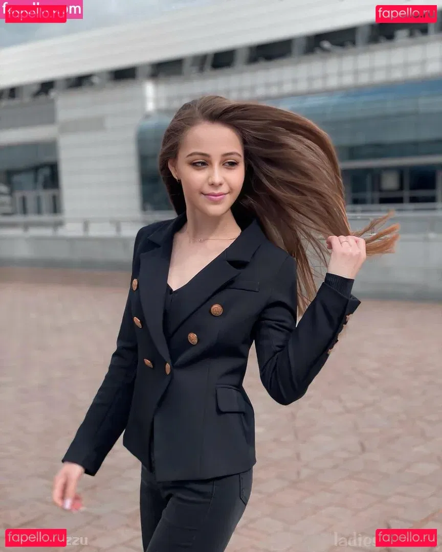 ImSarahisizzu Onlyfans Photo Gallery 