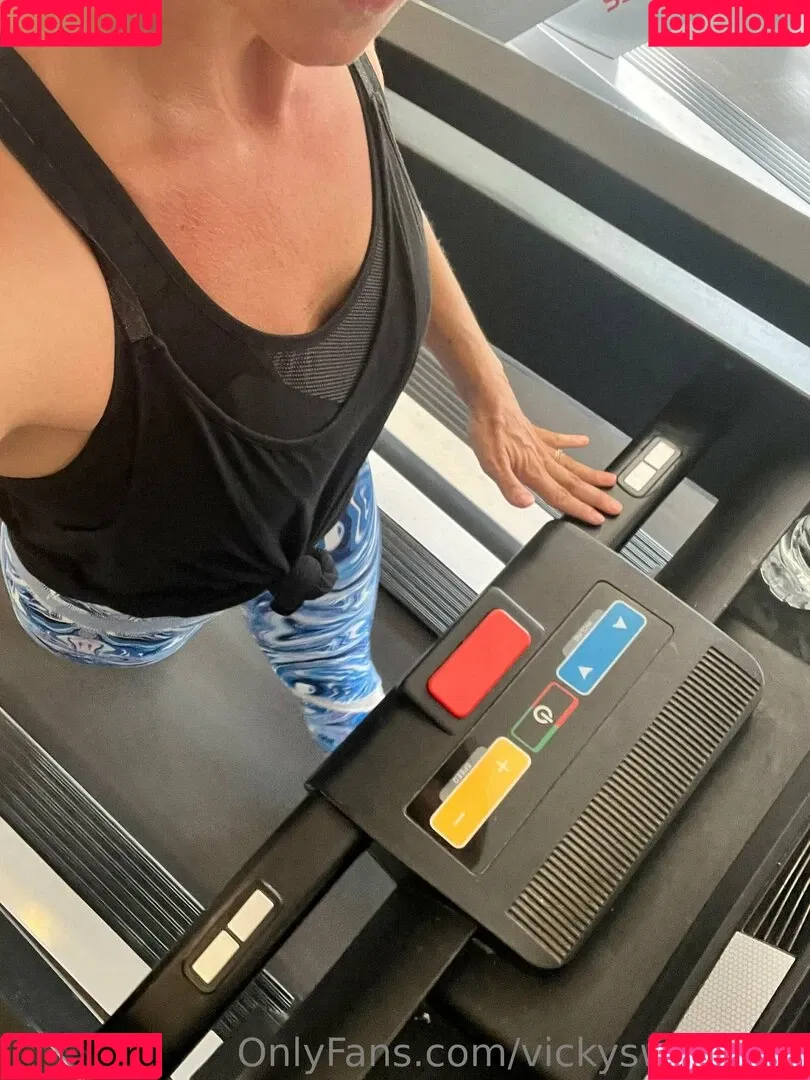 vickysweety69 Onlyfans Photo Gallery 