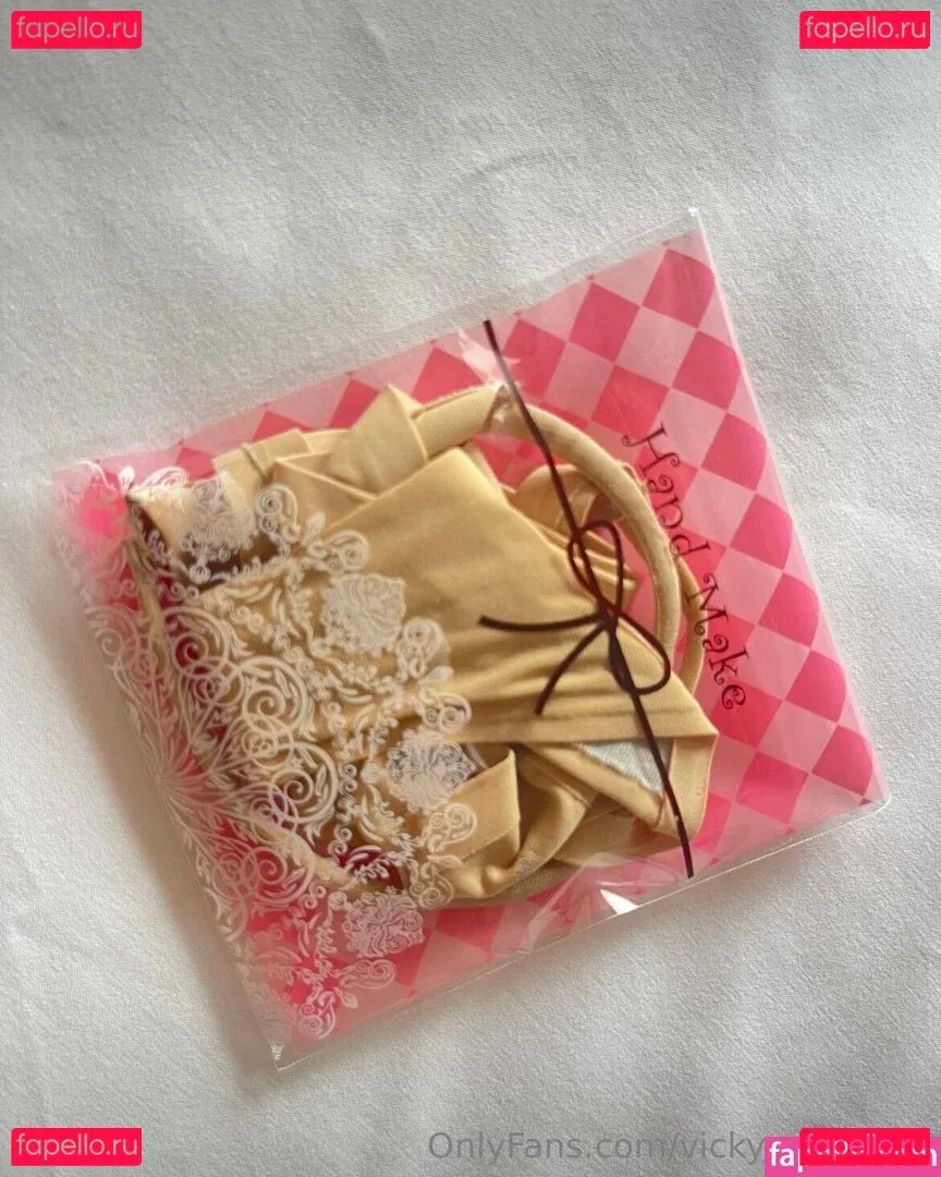 vickysweety69 Onlyfans Photo Gallery 