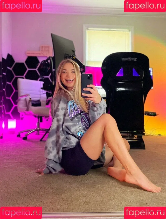 Natalie Decker Onlyfans Photo Gallery 