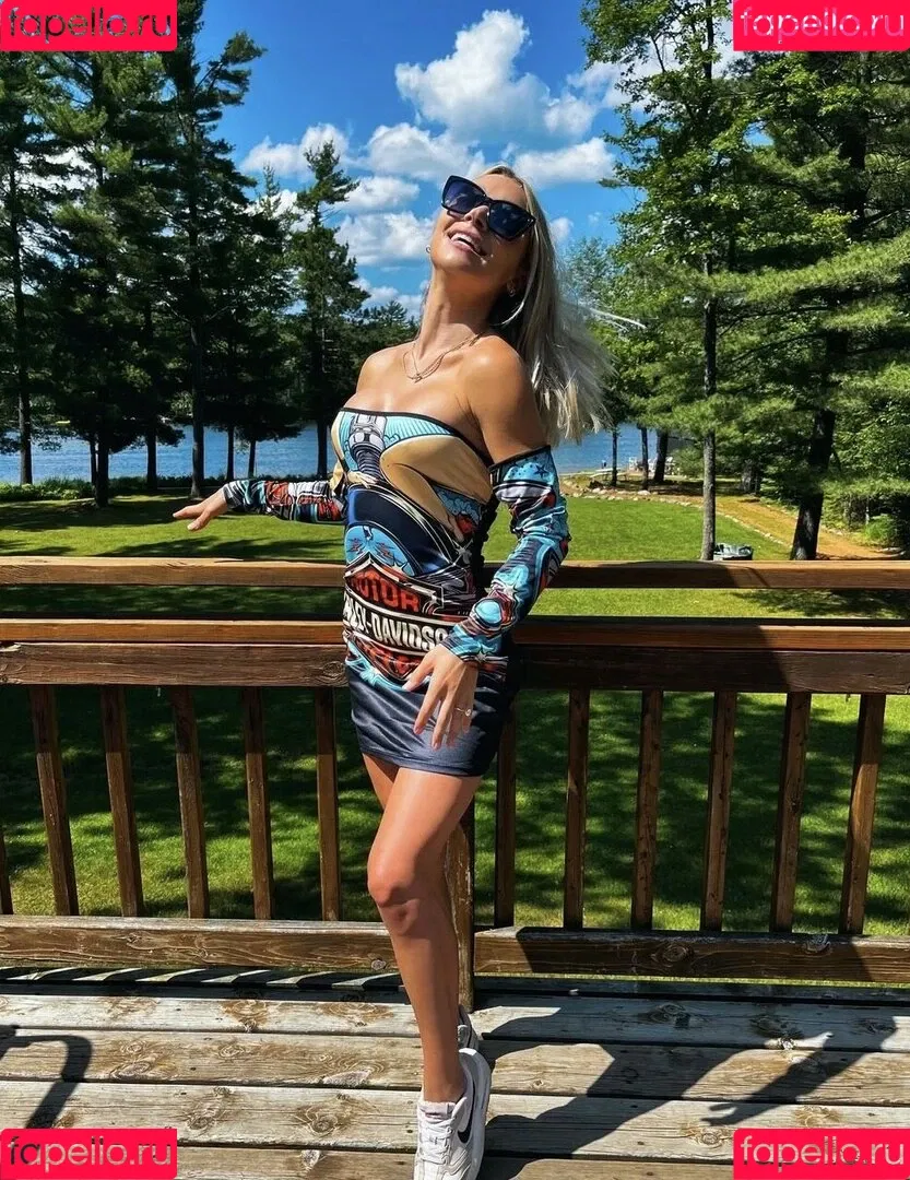 Natalie Decker Onlyfans Photo Gallery 